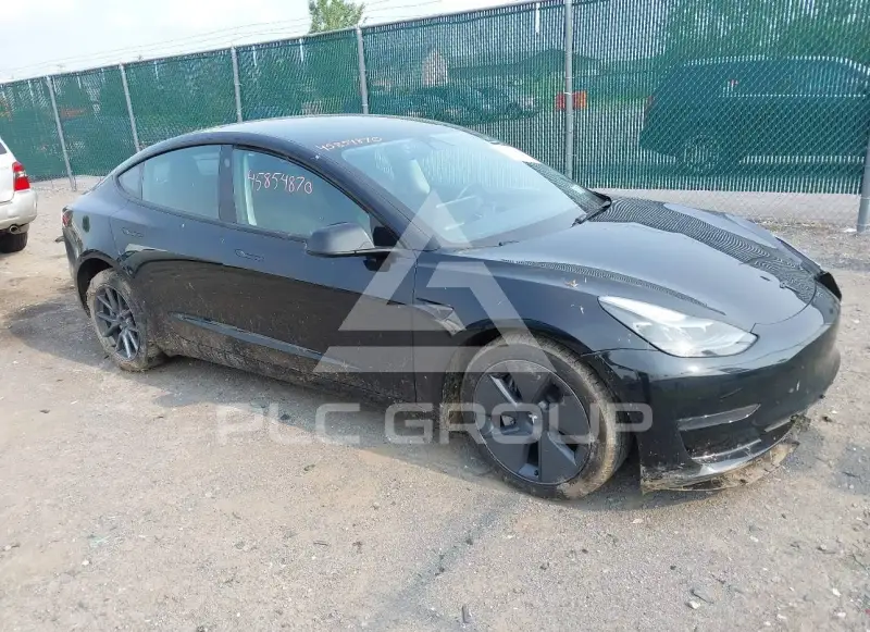 2023 Tesla Model 3 фото