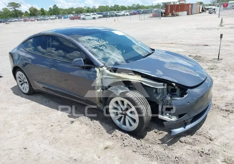 2023 Tesla Model 3 фото