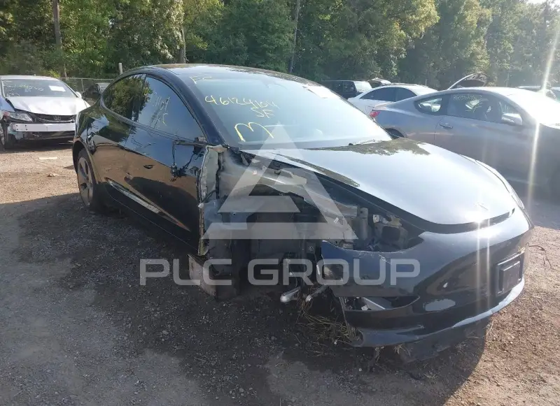 2023 Tesla Model 3 фото