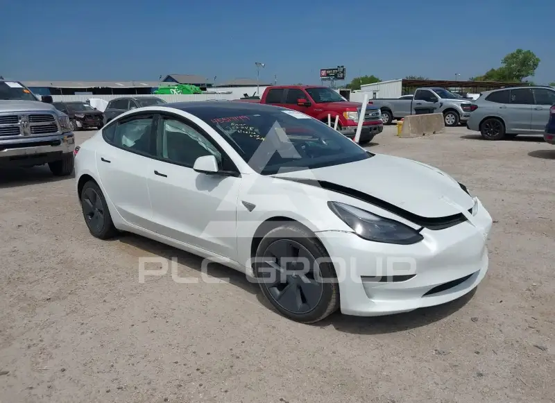 2023 Tesla Model 3 фото