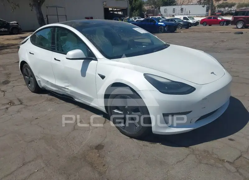 2023 Tesla Model 3 фото