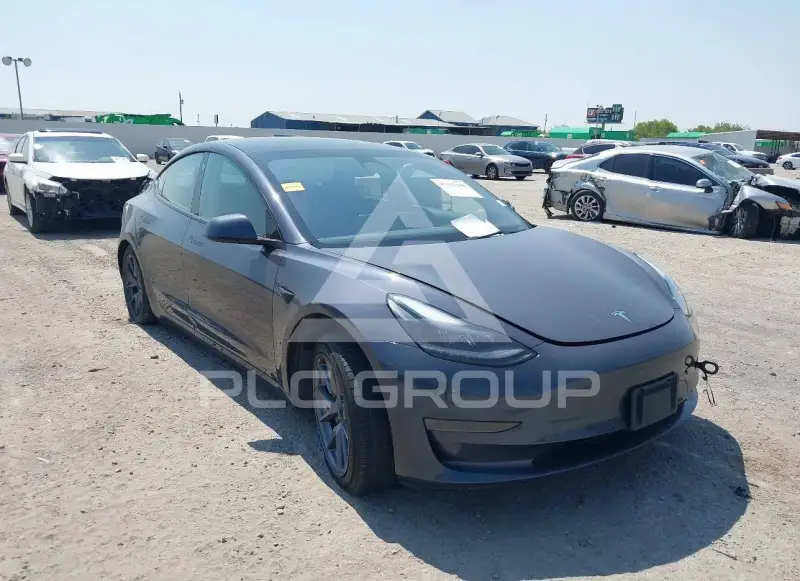 2023 Tesla Model 3 фото