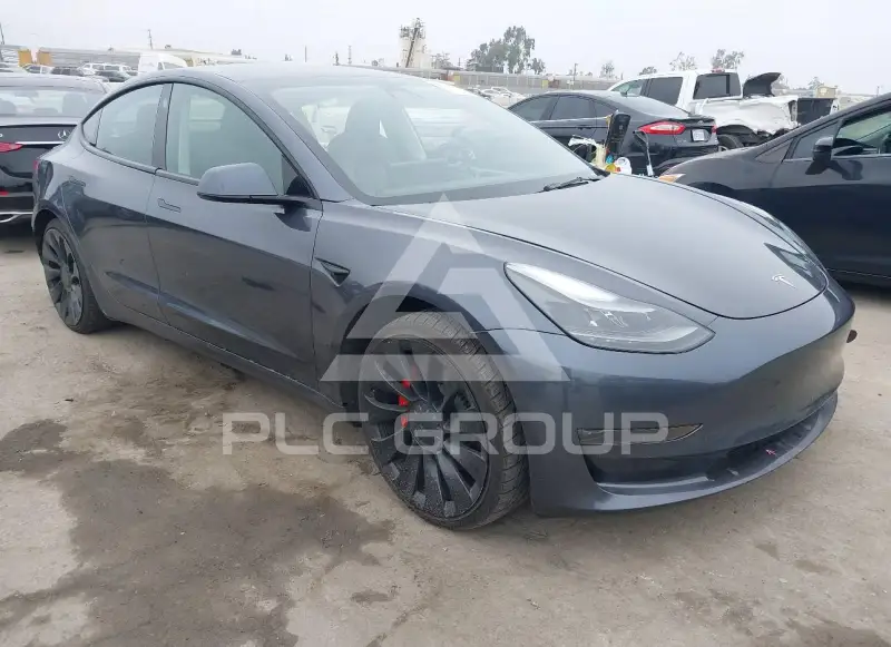 2023 Tesla Model 3 фото