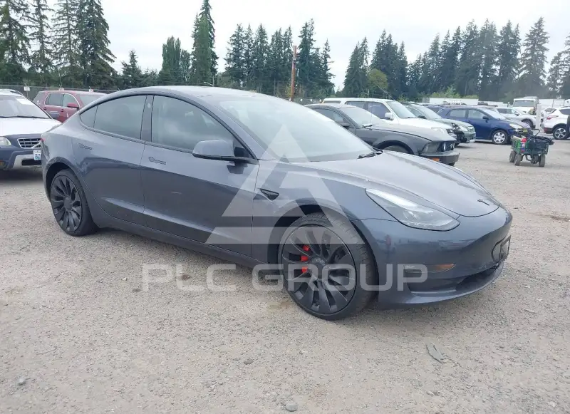 2023 Tesla Model 3 фото