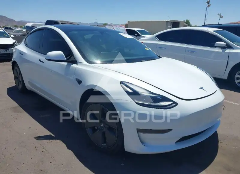 2023 Tesla Model 3 фото