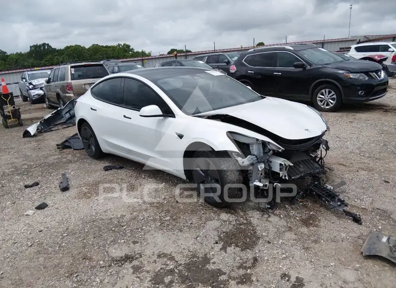 2023 Tesla Model 3 фото