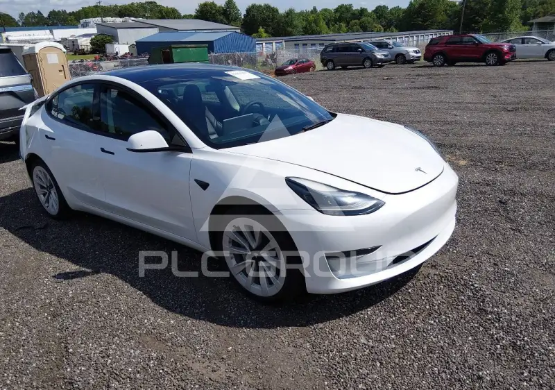 2023 Tesla Model 3 фото