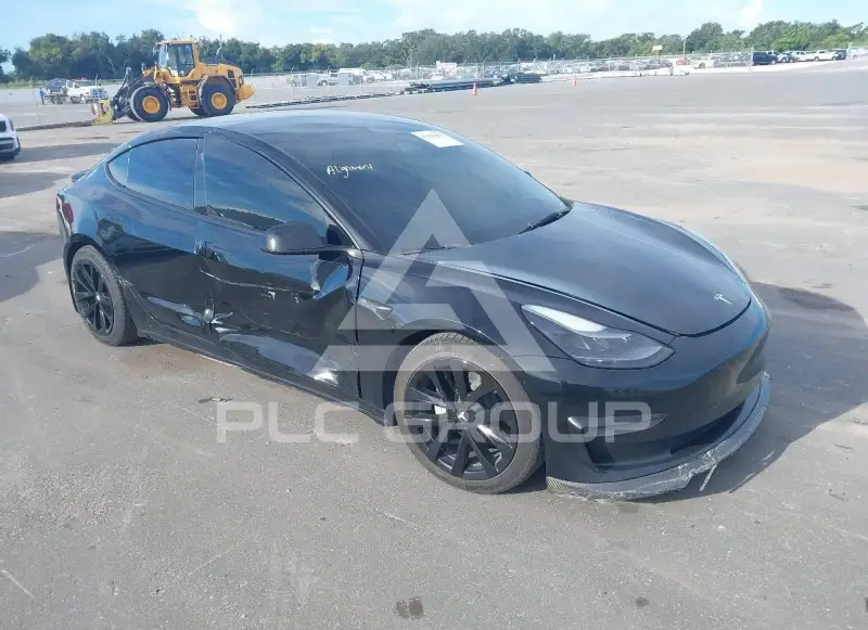 2023 Tesla Model 3 фото
