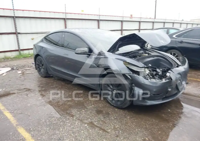 2023 Tesla Model 3 фото