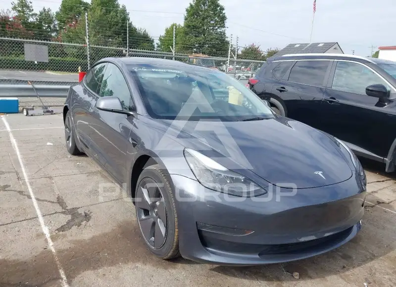 2023 Tesla Model 3 фото