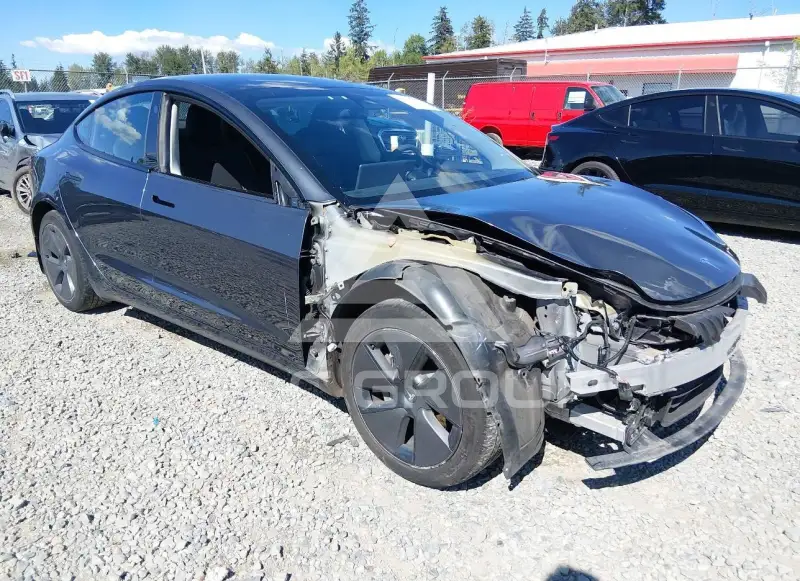 2023 Tesla Model 3 фото