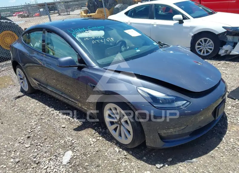 2023 Tesla Model 3 фото