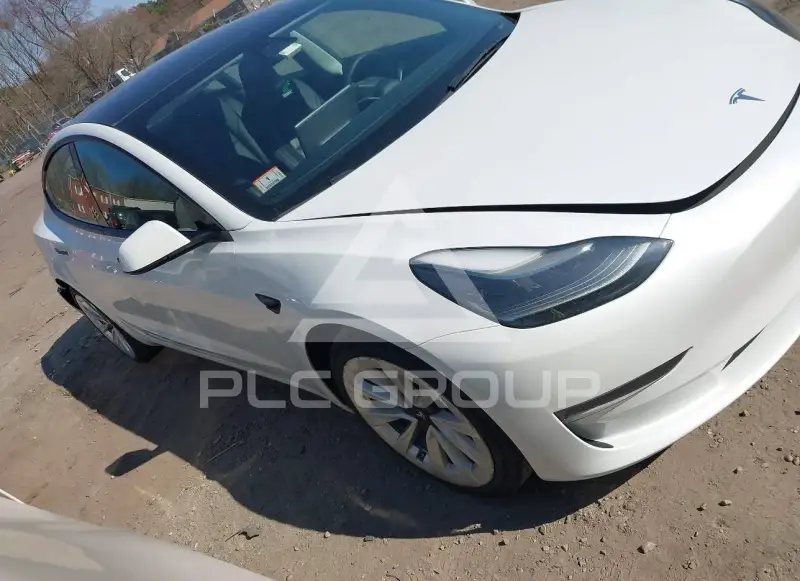 2023 Tesla Model 3 фото