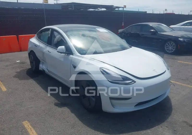 2023 Tesla Model 3 фото