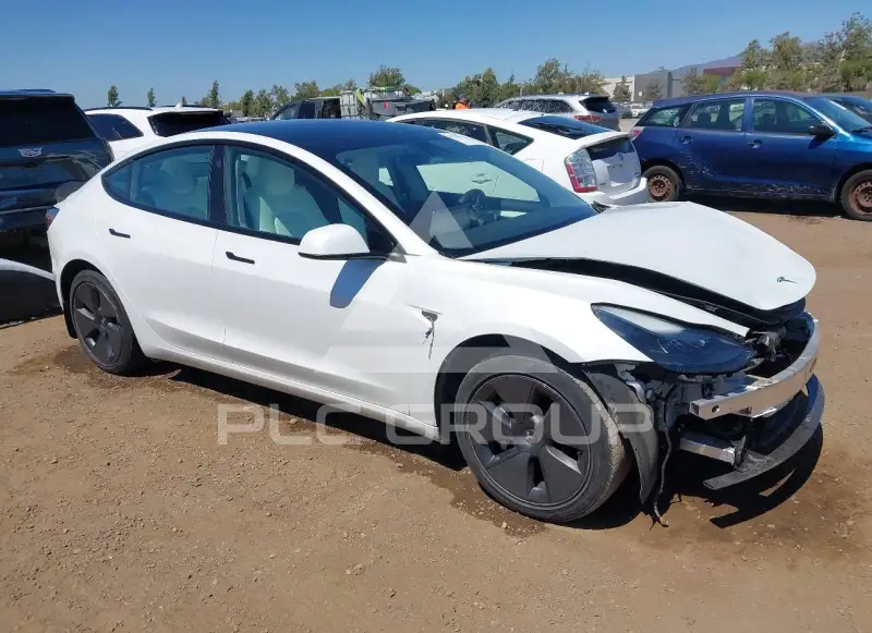 2023 Tesla Model 3 фото