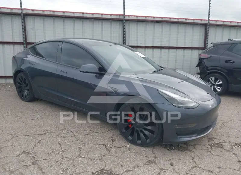 2023 Tesla Model 3 фото