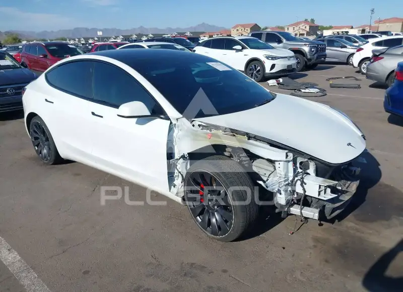 2023 Tesla Model 3 фото