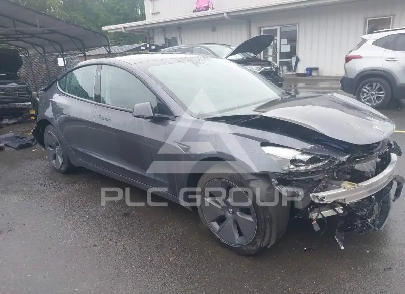 2023 Tesla Model 3 фото