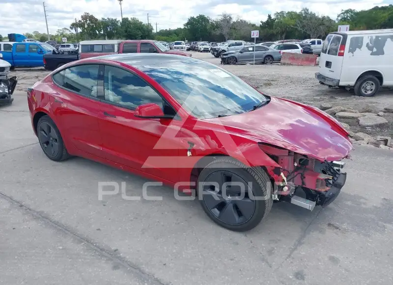 2023 Tesla Model 3 фото