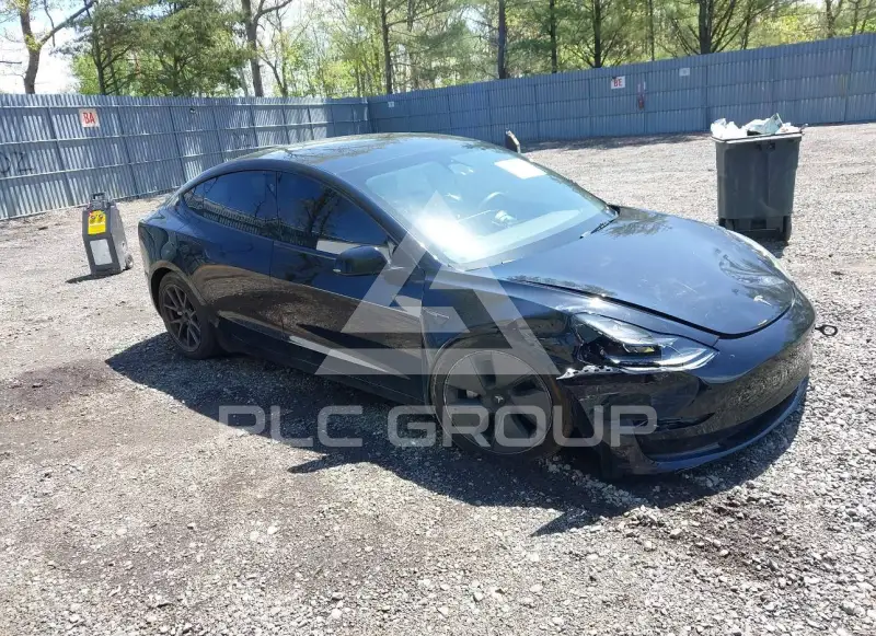 2023 Tesla Model 3 фото