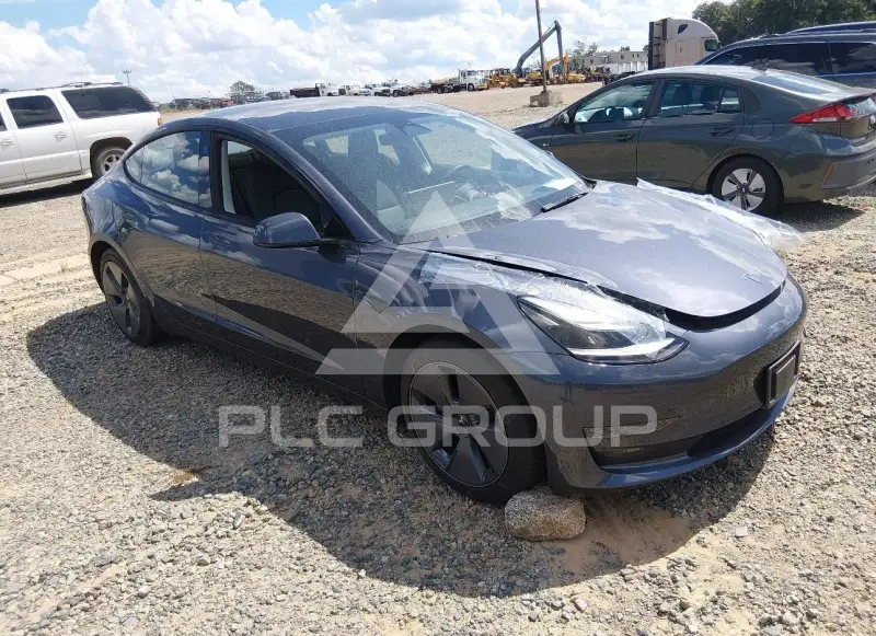 2023 Tesla Model 3 фото