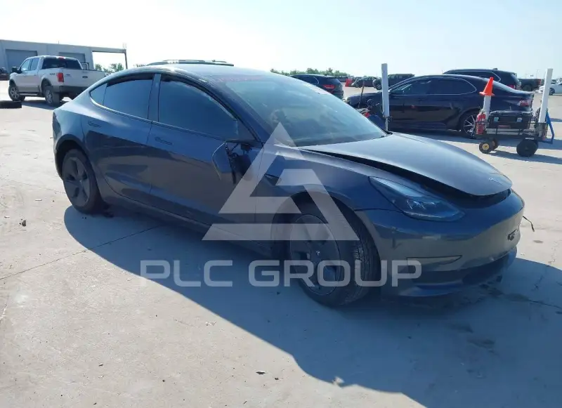 2023 Tesla Model 3 фото