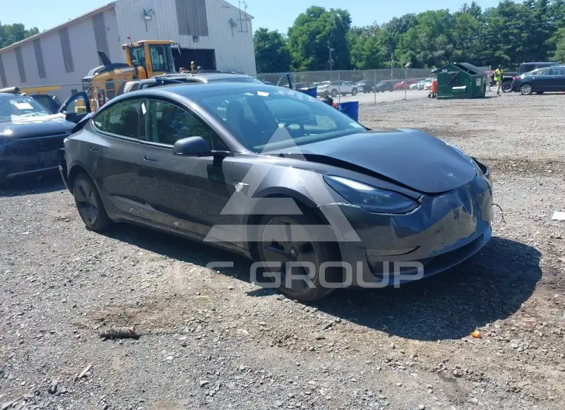 2023 Tesla Model 3 фото