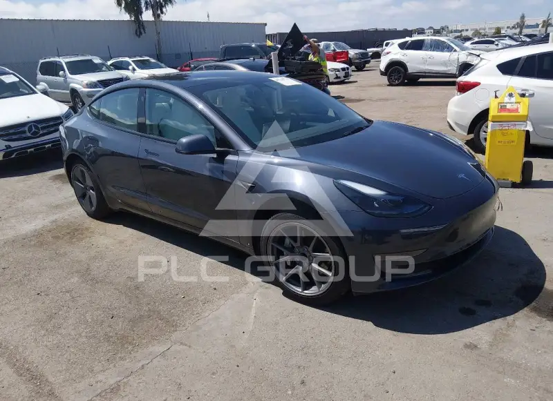 2023 Tesla Model 3 фото