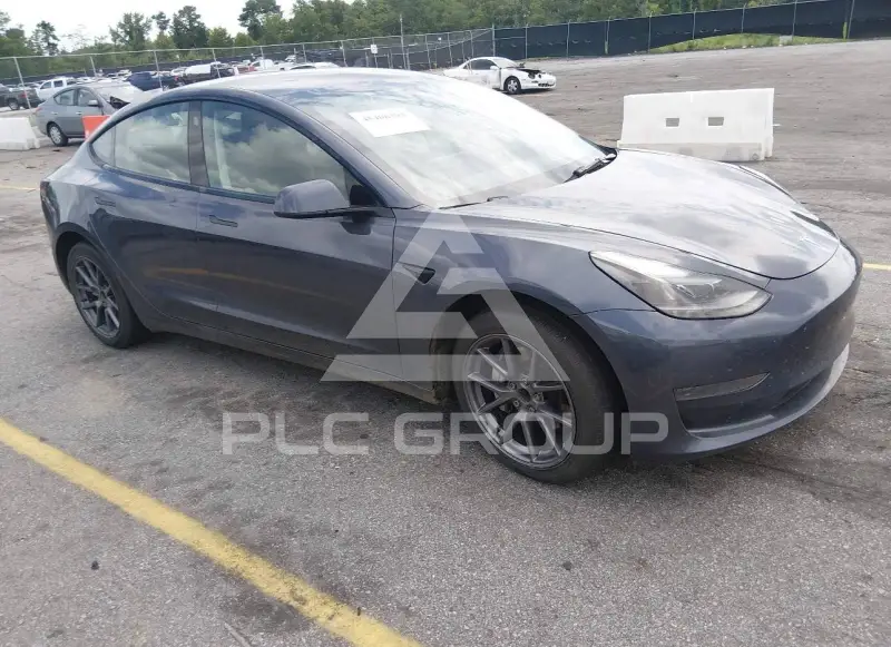 2023 Tesla Model 3 фото