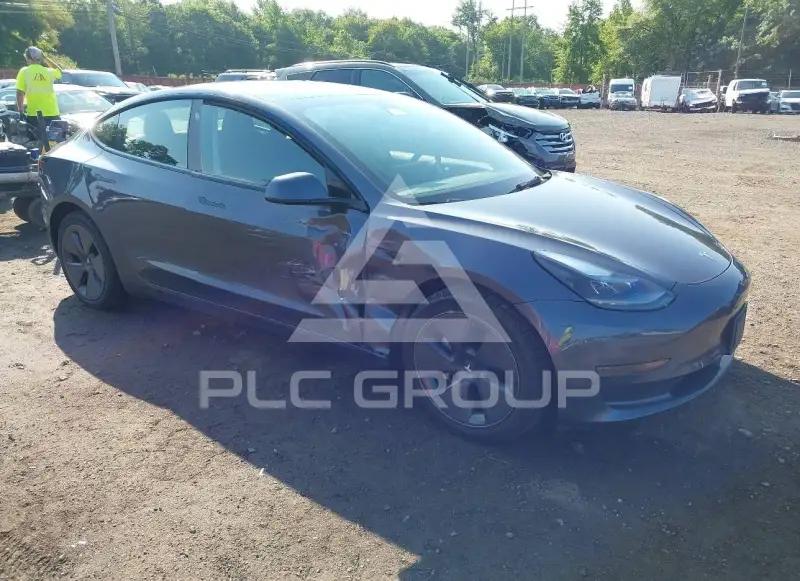 2023 Tesla Model 3 фото