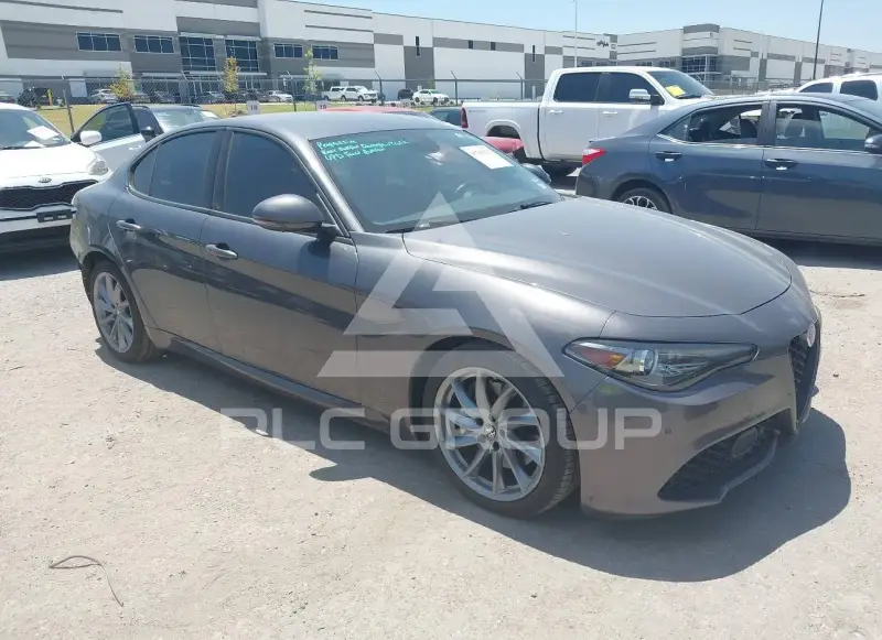 2023 Alfa Romeo Giulia photo