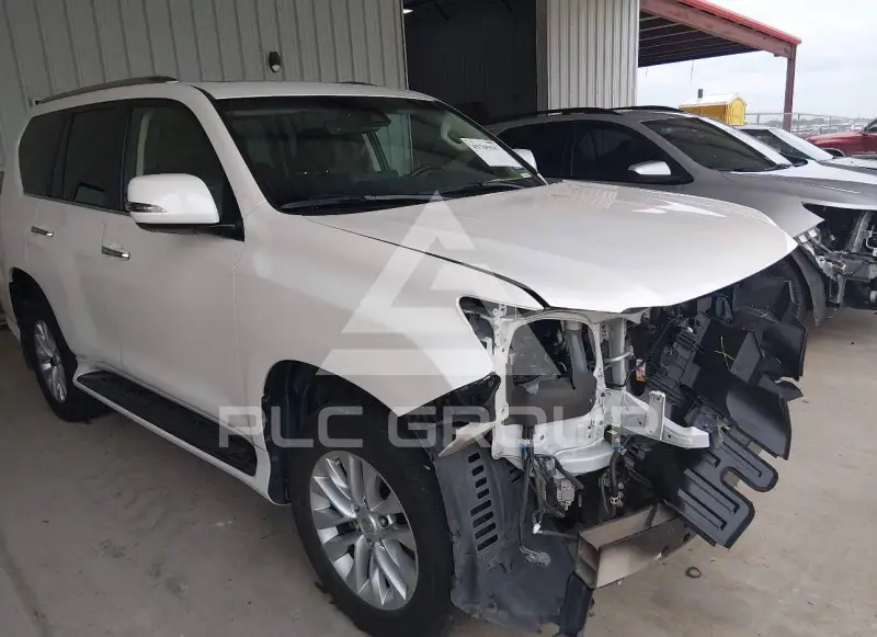 2023 Lexus GX460 photo