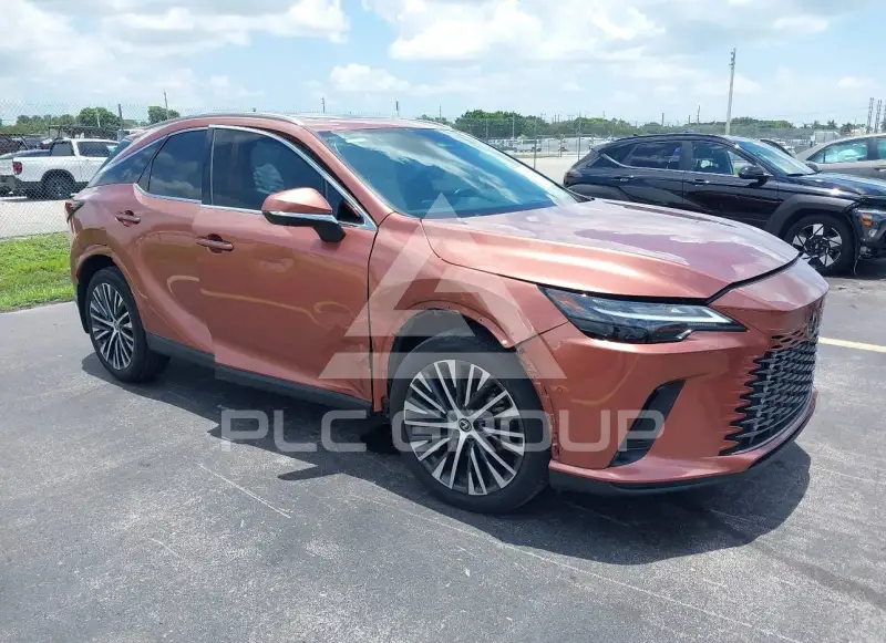 2023 Lexus RX350 photo