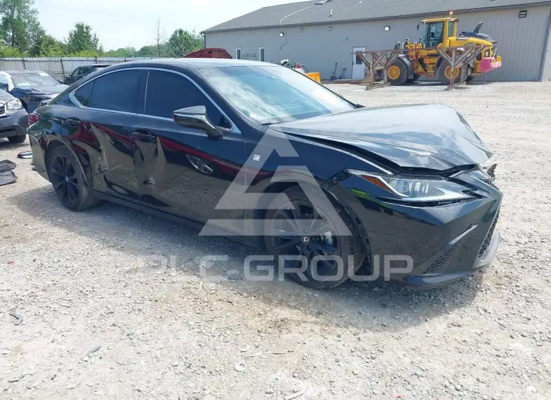 2023 Lexus ES350 photo