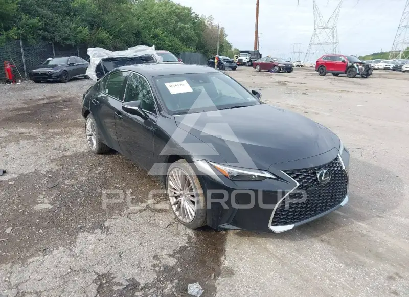 2023 Lexus IS300 фото