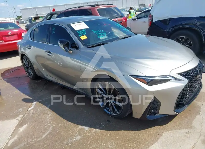 2023 Lexus IS350 фото