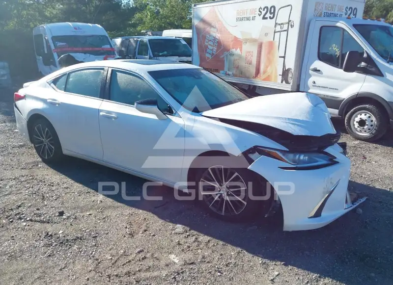 2023 Lexus ES300 photo