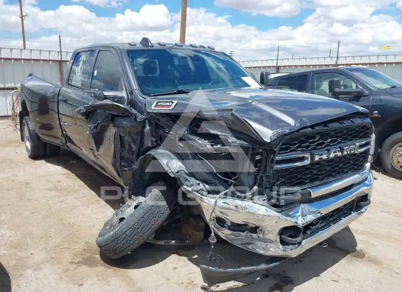 2023 RAM 3500 фото