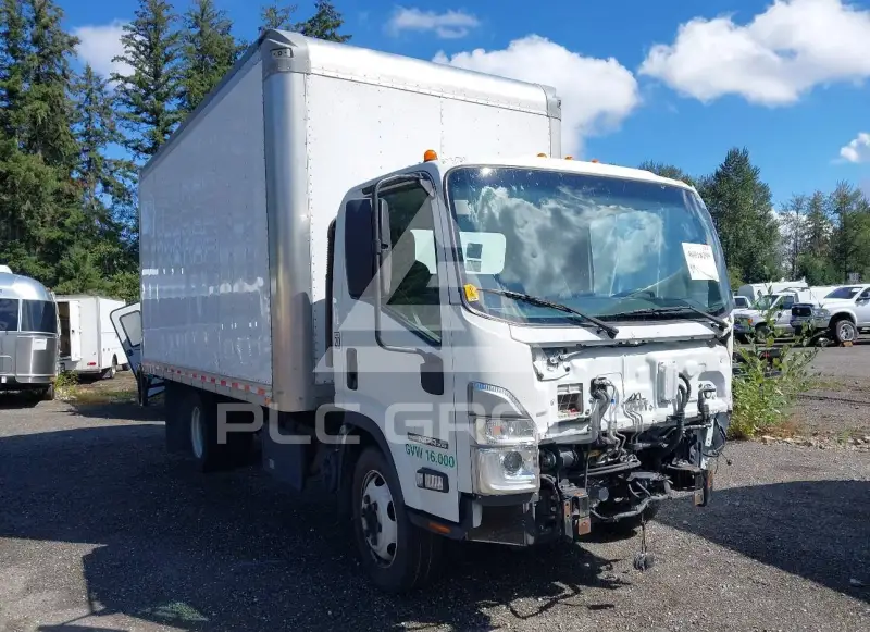 2023 Isuzu NPR photo