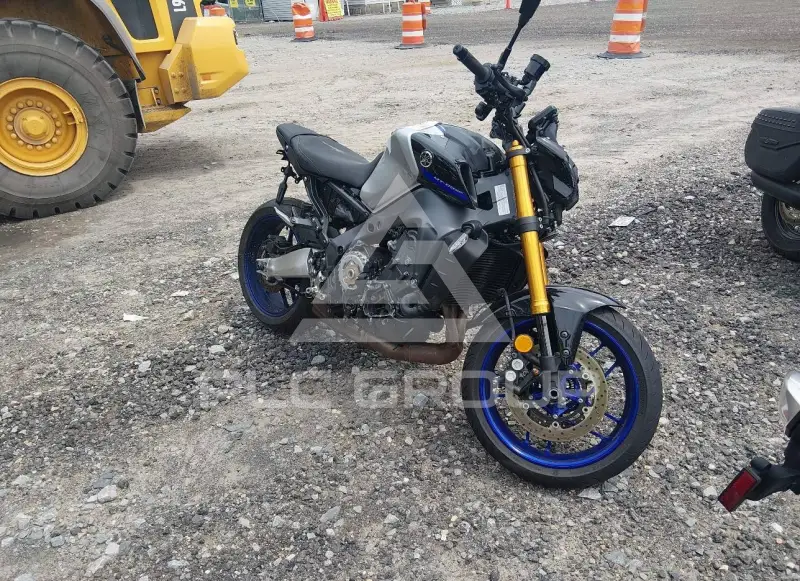 2023 Yamaha MT09 photo