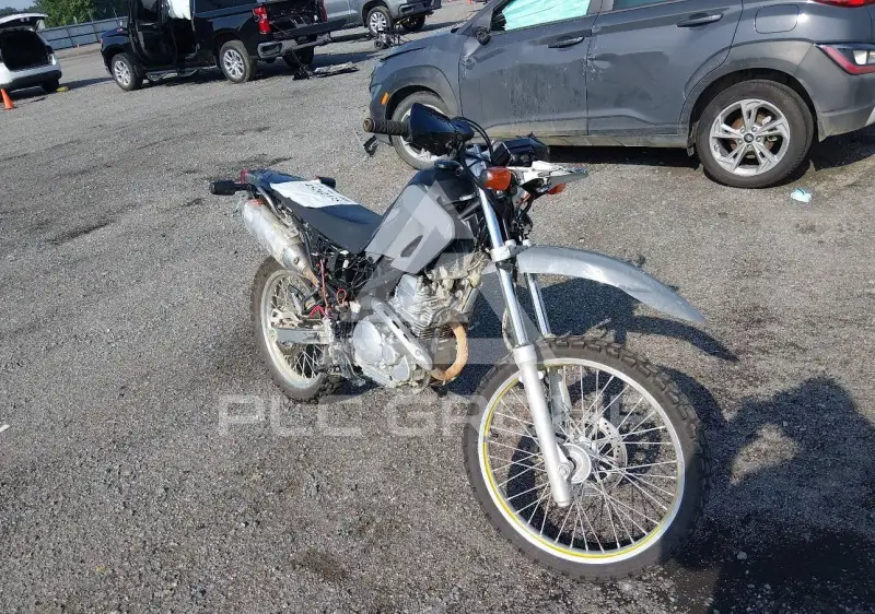 2023 Yamaha XT225 фото