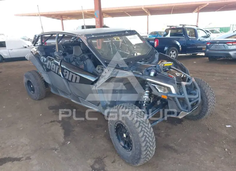 2023 Can-AM MAVERICK photo
