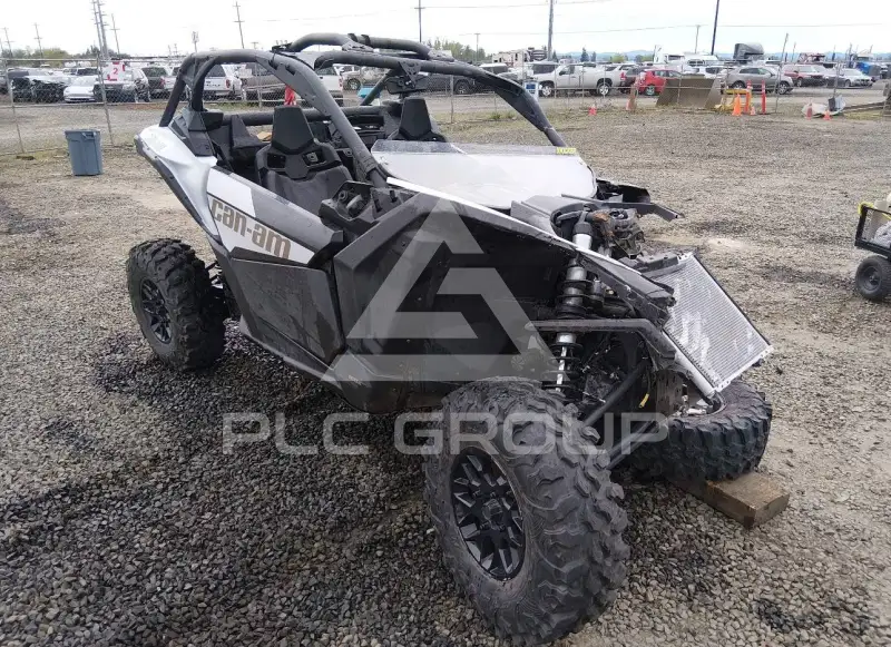 2023 Can-AM MAVERICK фото
