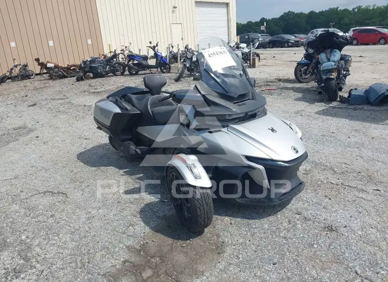 2023 Can-AM SPYDER фото