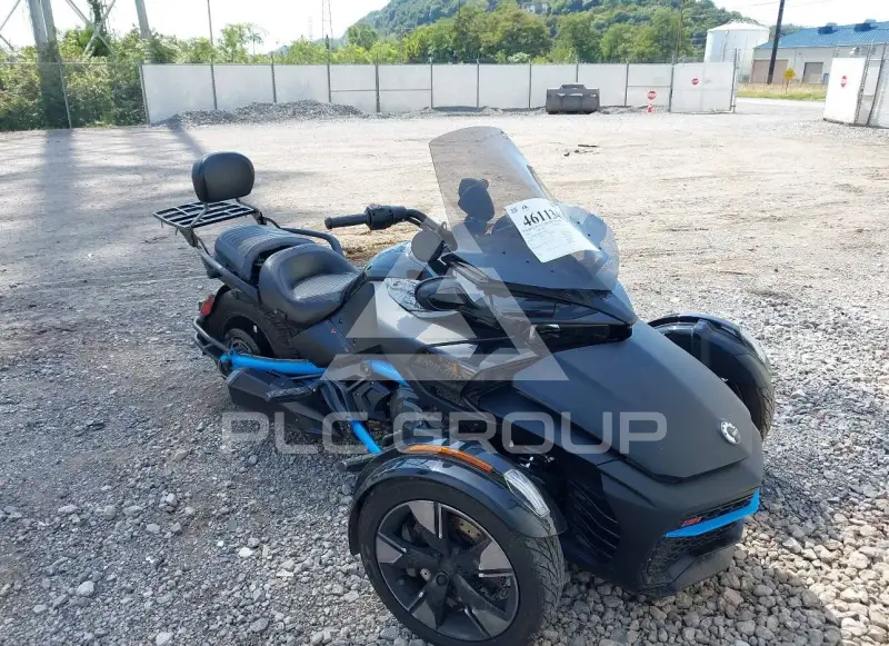2023 Can-AM SPYDER фото