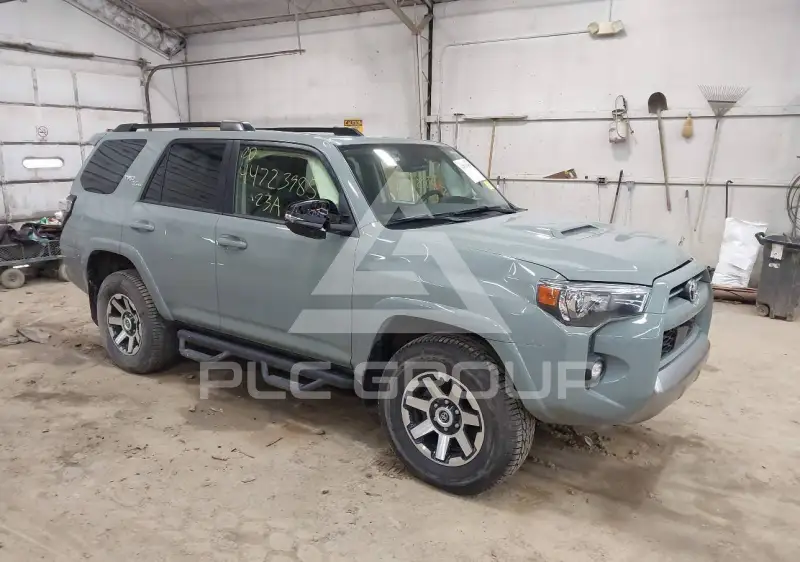 2023 Toyota 4 RUNNER photo