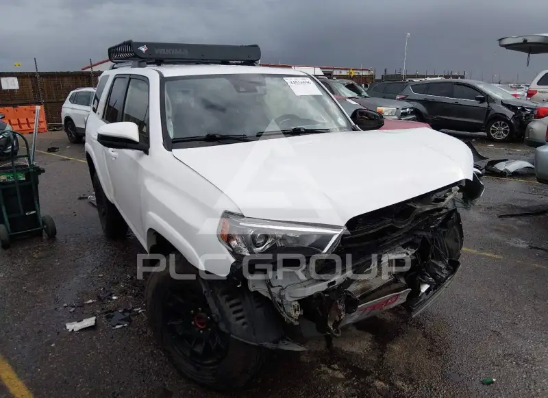 2023 Toyota 4 RUNNER photo