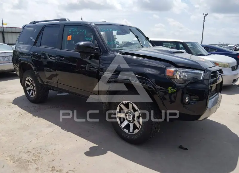 2023 Toyota 4 RUNNER photo