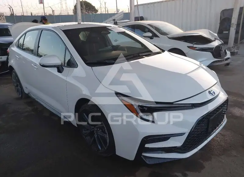 2023 Toyota COROLLA фото