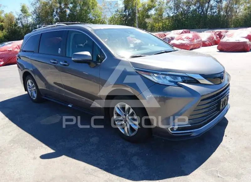 2023 Toyota SIENNA фото